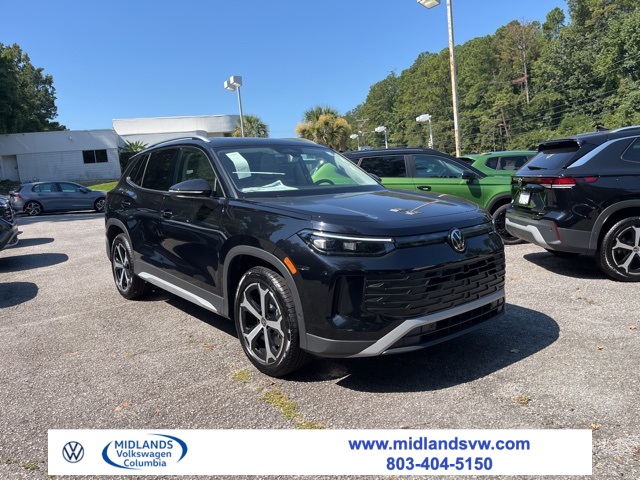 2025 Volkswagen Tiguan SE's photo