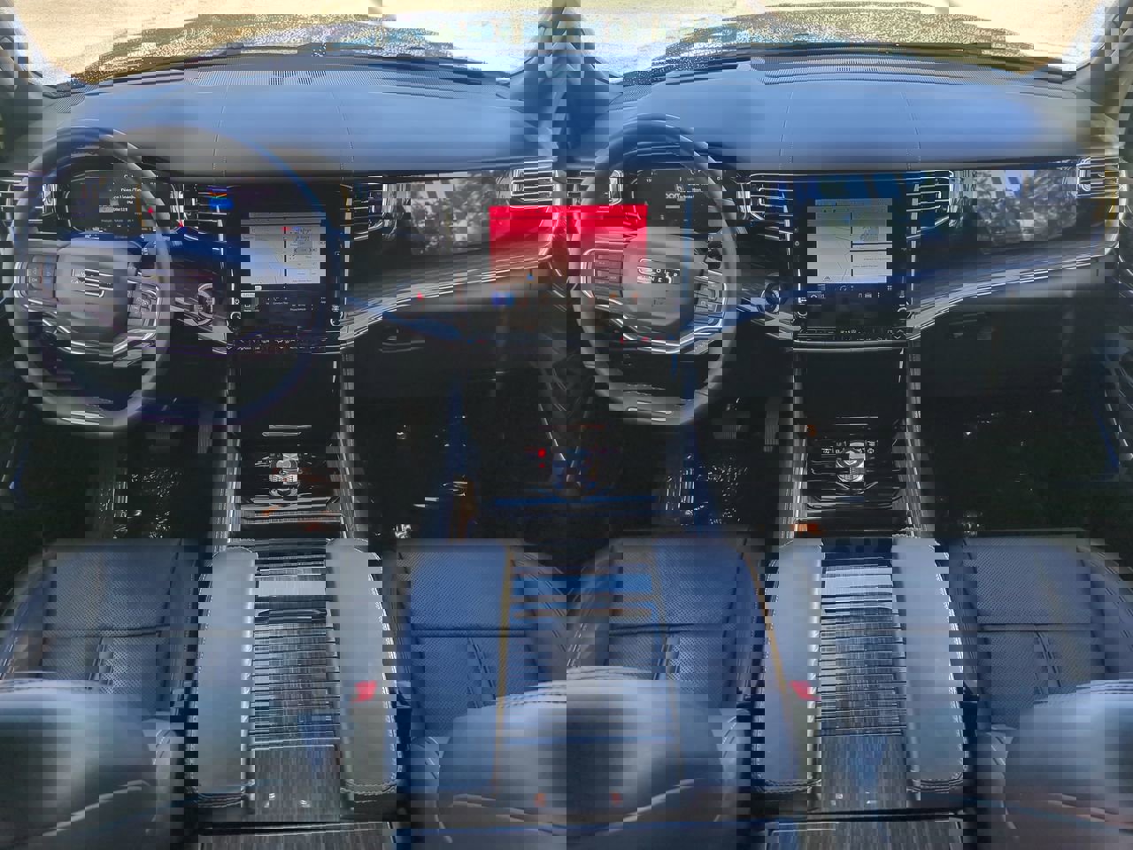 2022 Jeep Wagoneer Series III photo 12