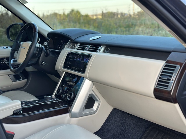 2021 Land Rover Range Rover P525 HSE HSE Westminster Edition photo 18