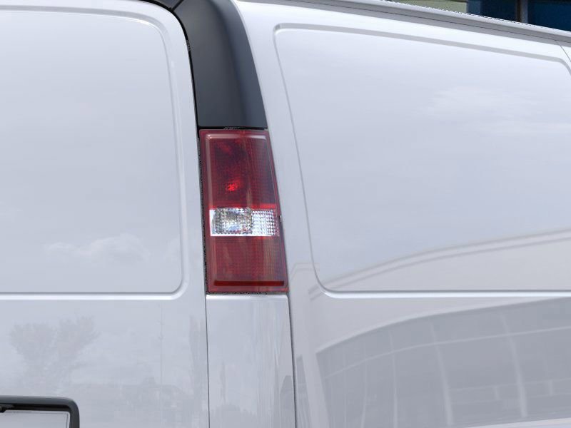 2025 Chevrolet Express Cargo 2500 photo 9