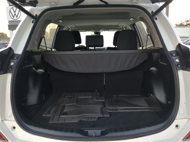 2018 Toyota RAV4 Adventure XLE photo 8