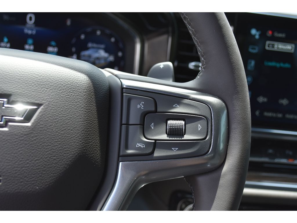 2025 Chevrolet Silverado 1500 RST photo 18