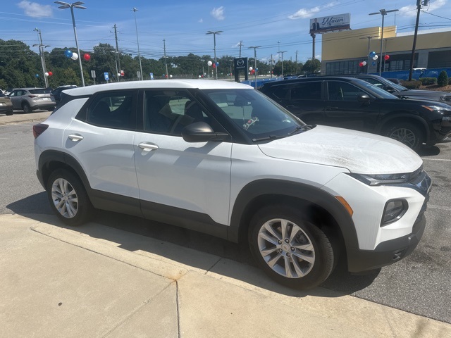 2023 Chevrolet Trailblazer LS photo 4