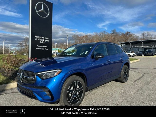 2026 Mercedes-Benz GLC Base's photo