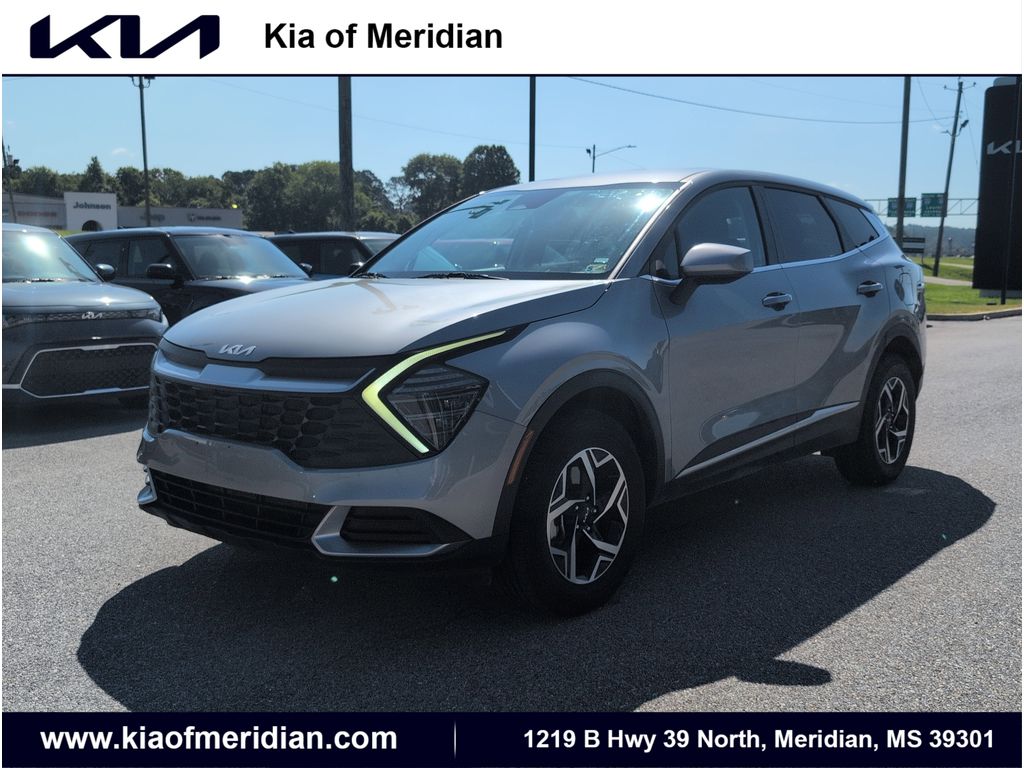 2024 Kia Sportage LX's photo