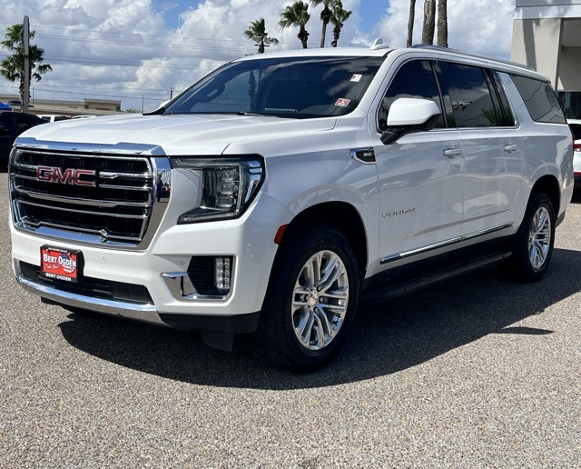 2023 Gmc Yukon XL SLT photo 3