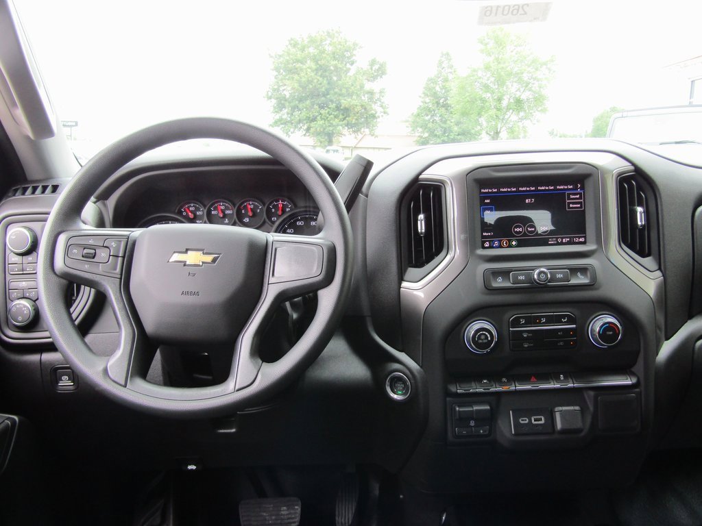 2026 Chevrolet Silverado 1500 photo 5