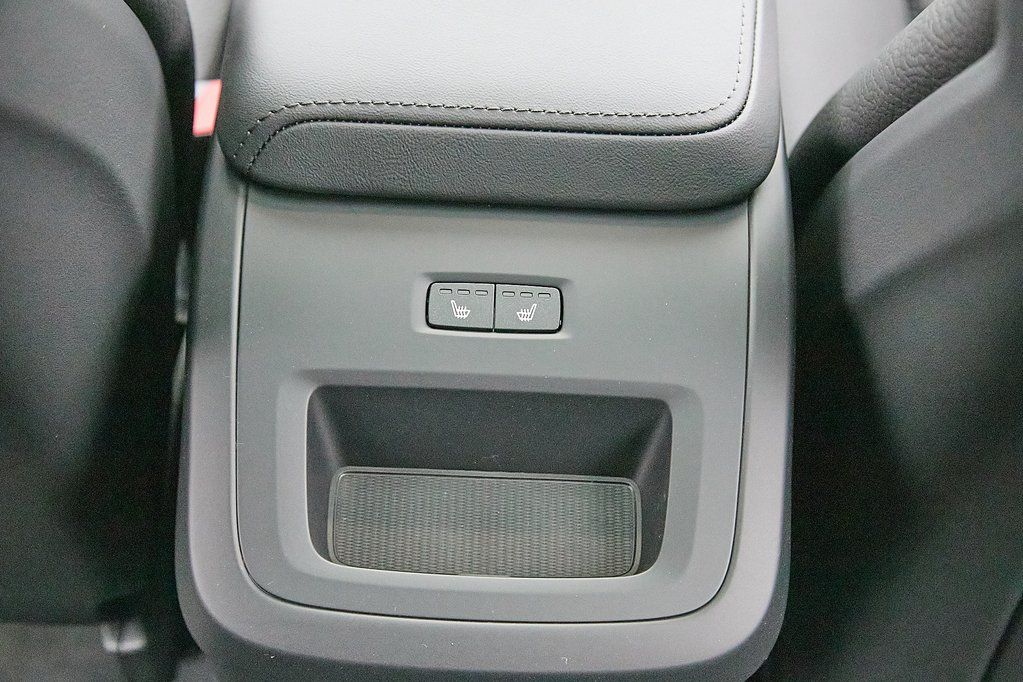 2026 VOLVO V60CC - Image 22