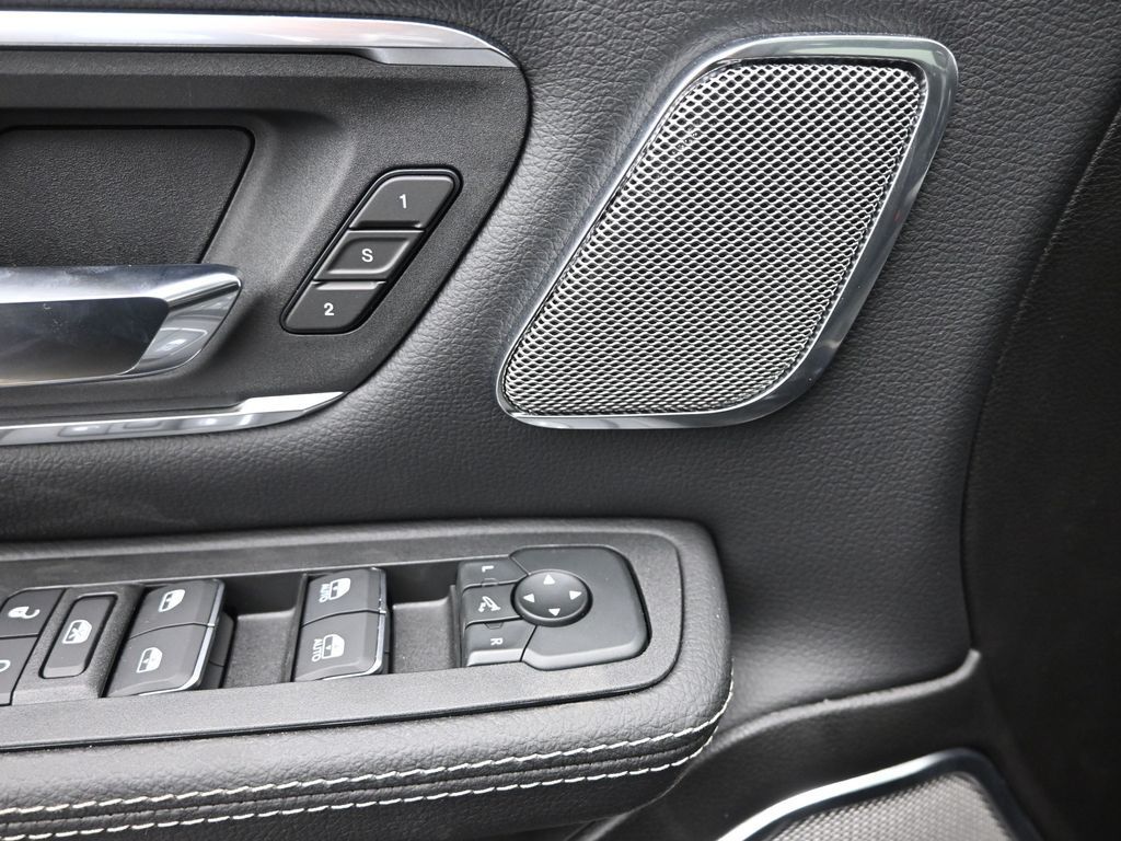 2026 Ram 1500 Laramie photo 15