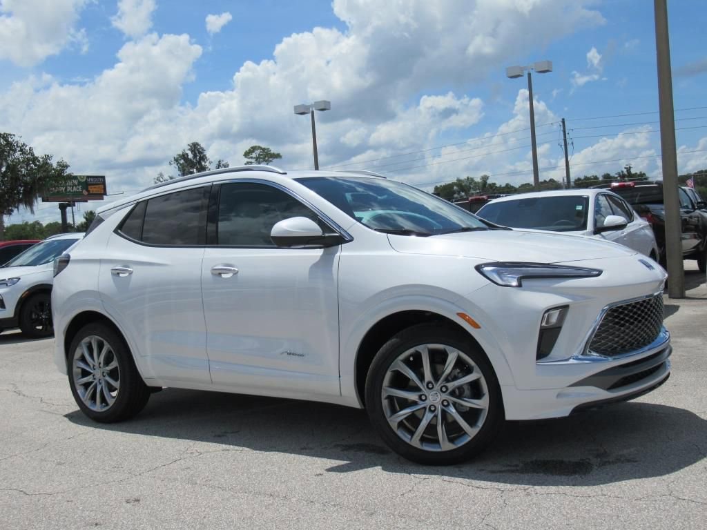 2026 Buick Encore GX Avenir photo 2