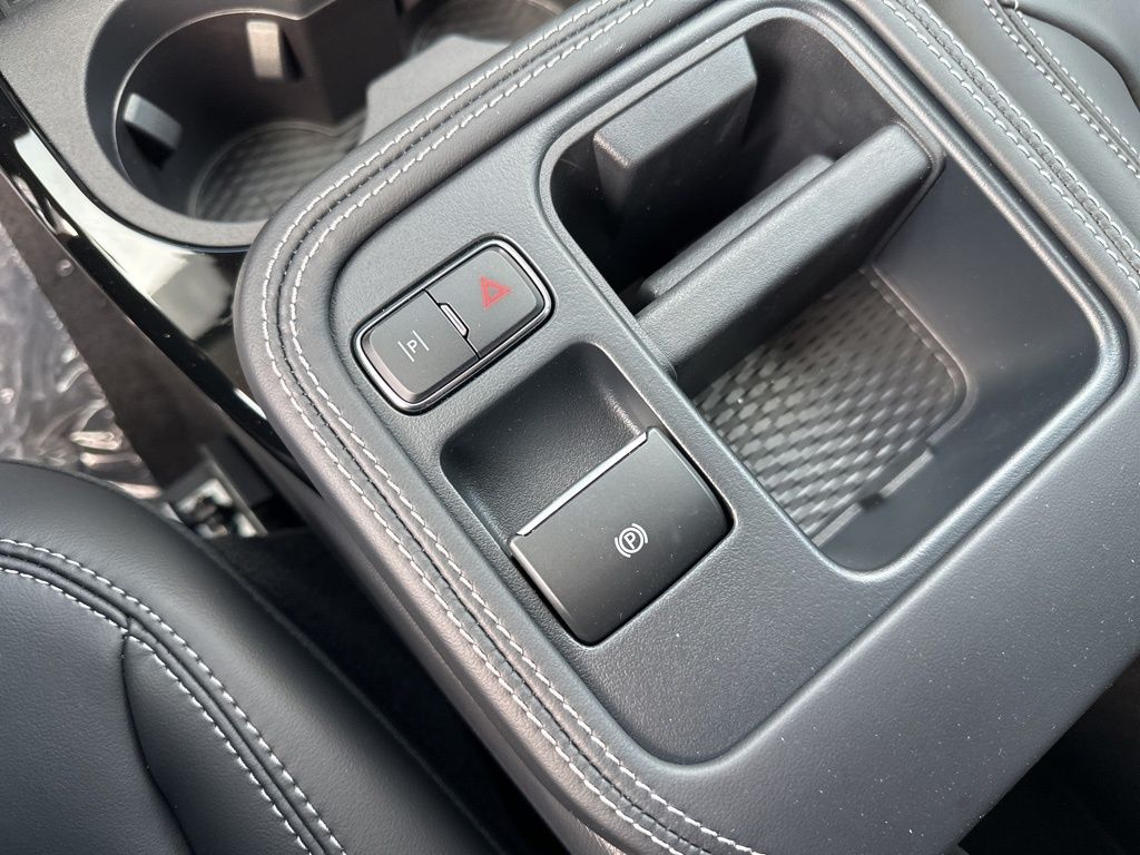 2025 Ford Mustang Mach-E Select photo 28