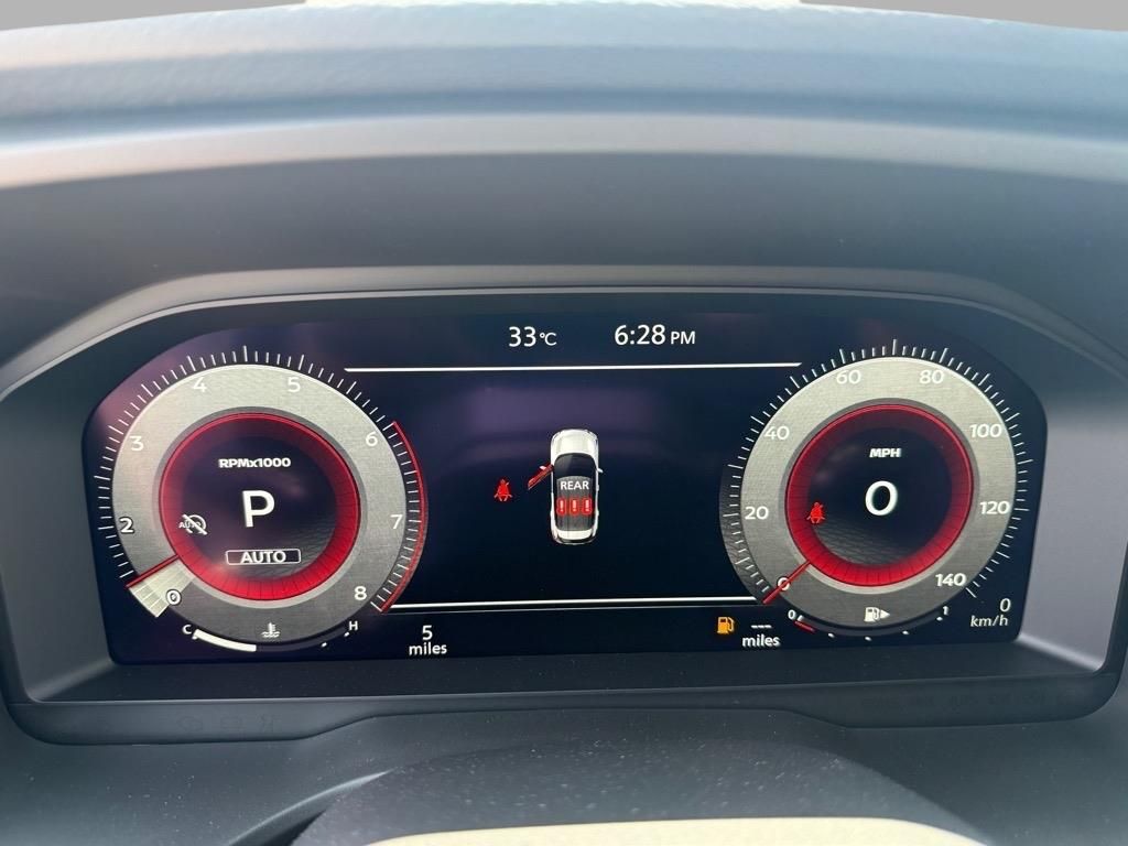 2025 Nissan Rogue SL photo 9