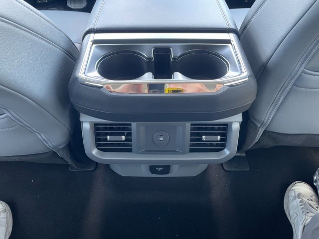 2025 Ford F-150 Lightning photo 11