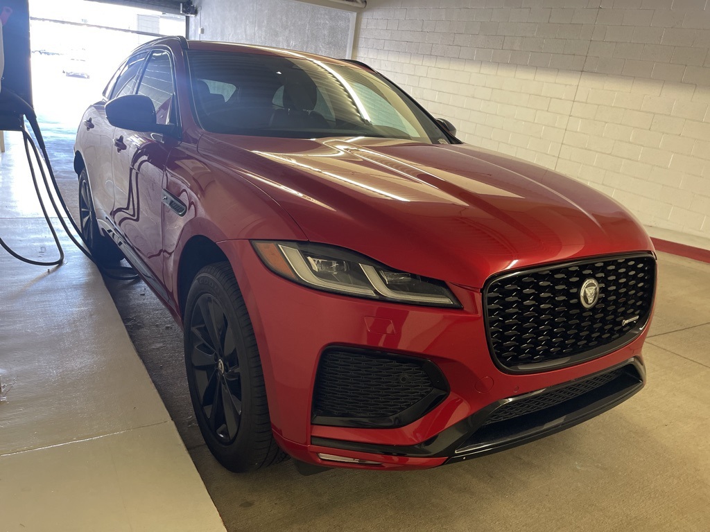 2024 Jaguar F-PACE P250 photo 8