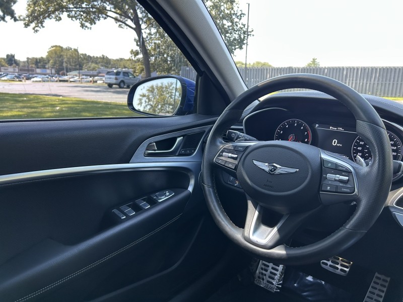 2021 Genesis G70 3.3T photo 12
