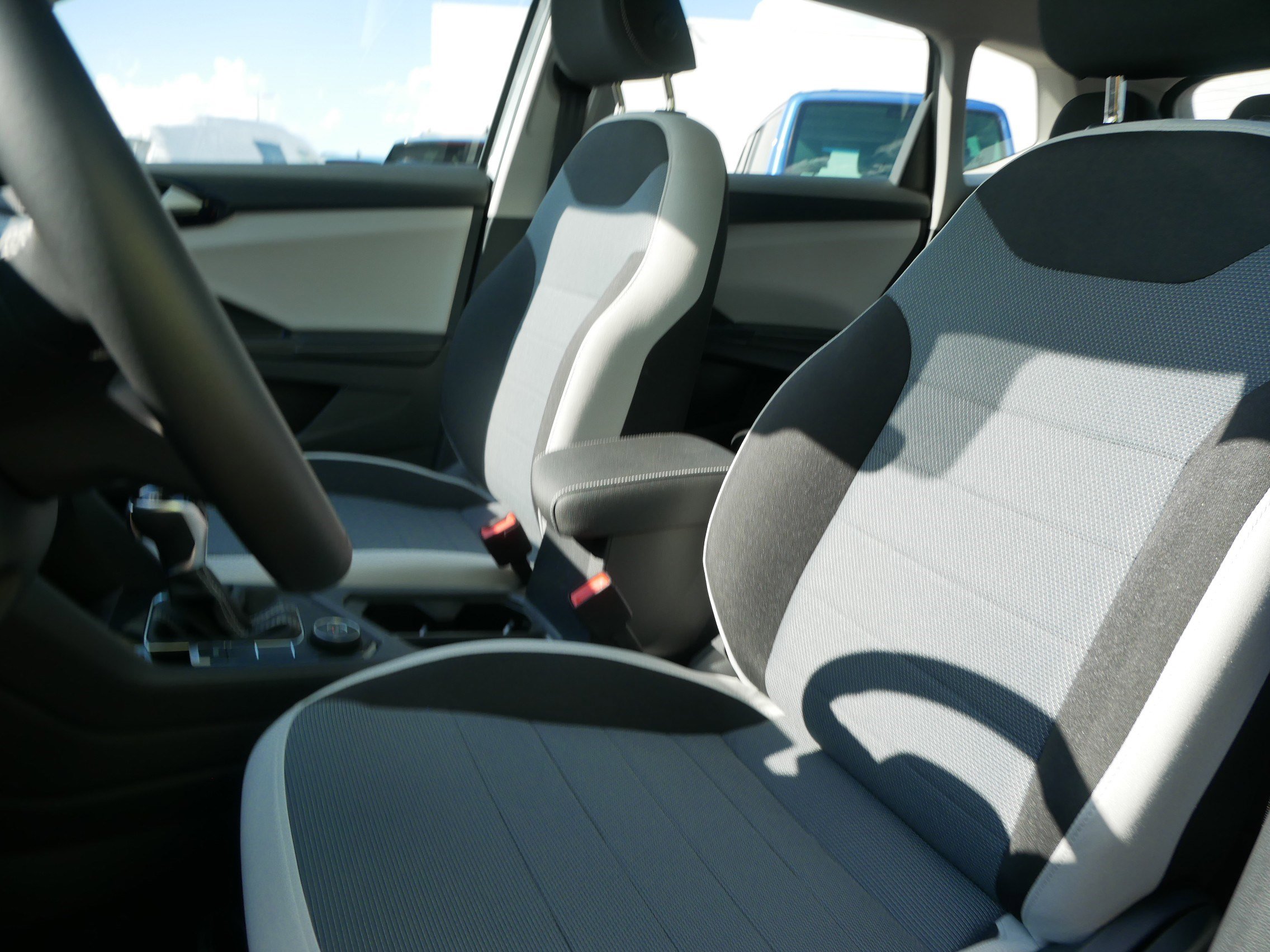 2025 Volkswagen Taos S photo 3