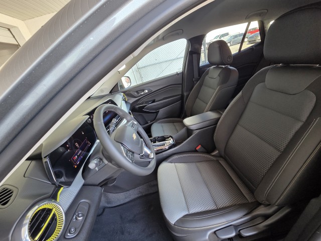 2026 Chevrolet Trax LT photo 15