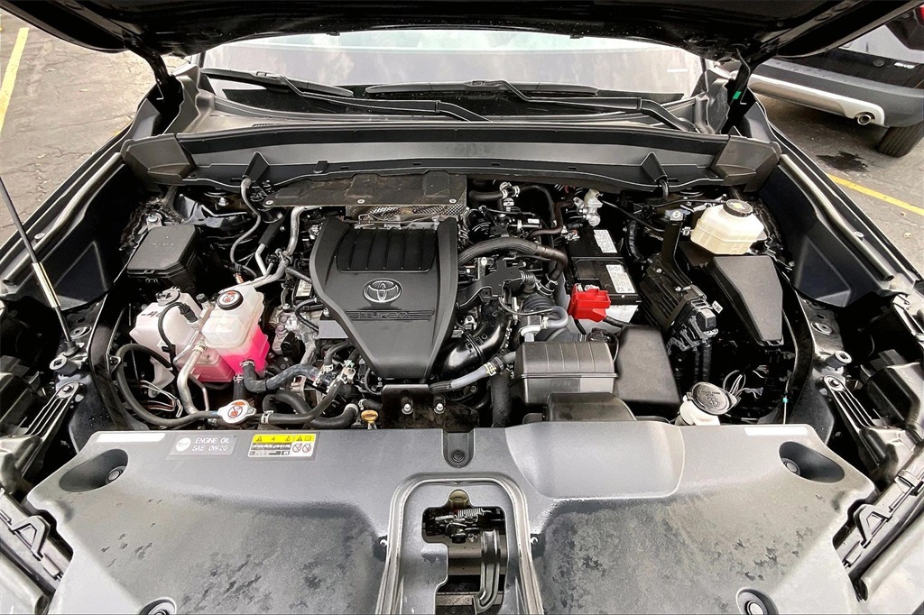 2024 TOYOTA GRAND HIGHLANDER - Image 8