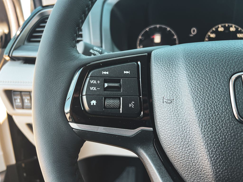 2026 Honda Odyssey Elite photo 24
