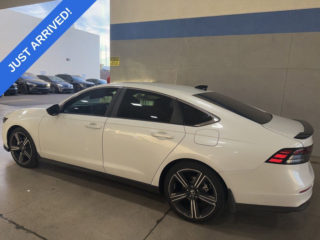 2023 Honda Accord Hybrid Sport photo 4