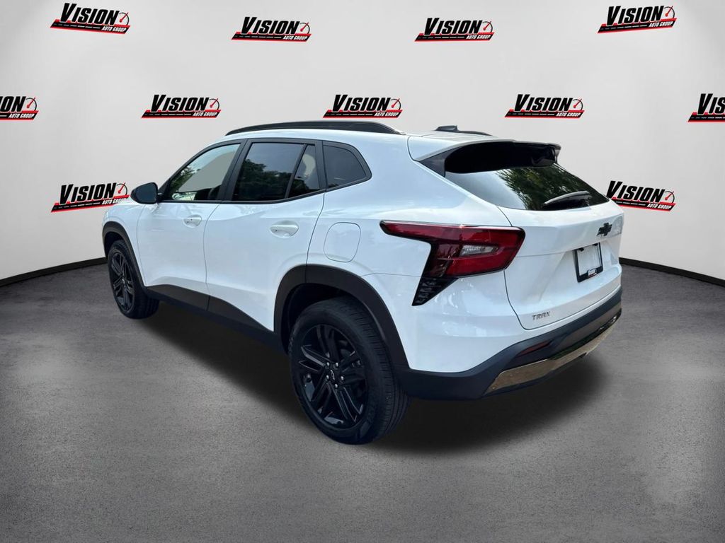 2024 Chevrolet Trax ACTIV photo 7
