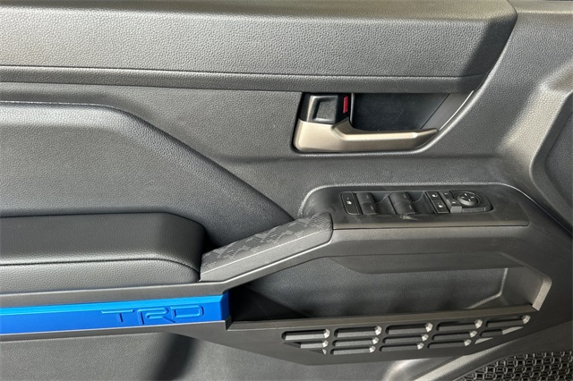 2025 Toyota Tacoma TRD Off-Road 4x4 Double Cab photo 11