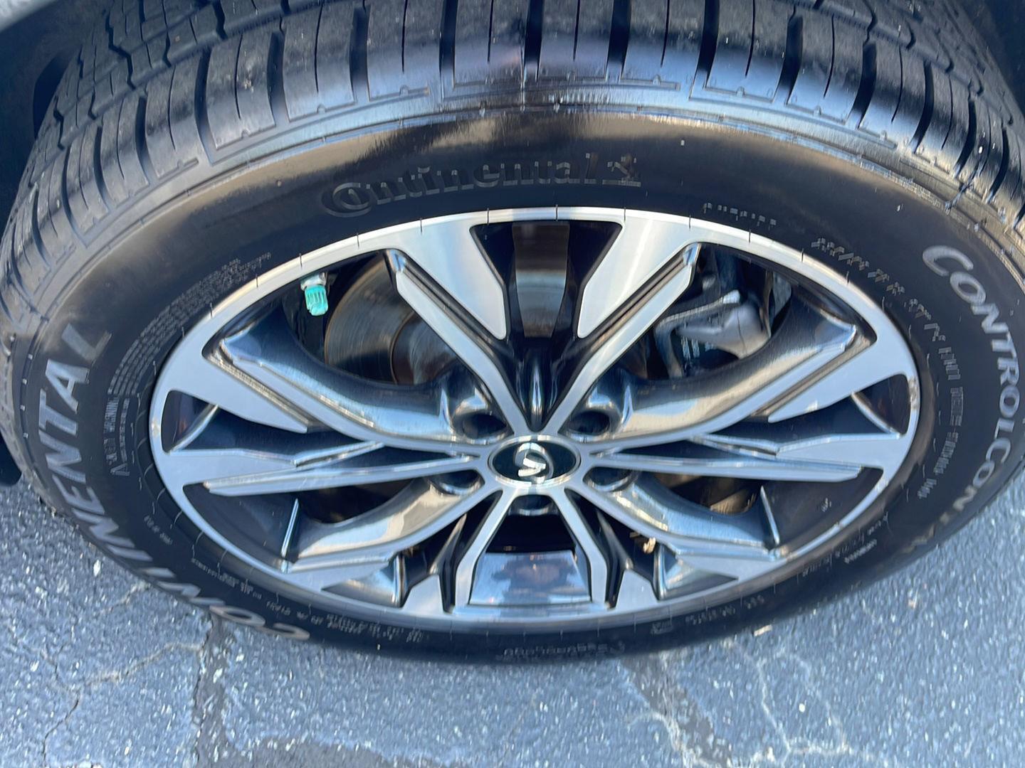 2019 Infiniti QX30 Luxe photo 11