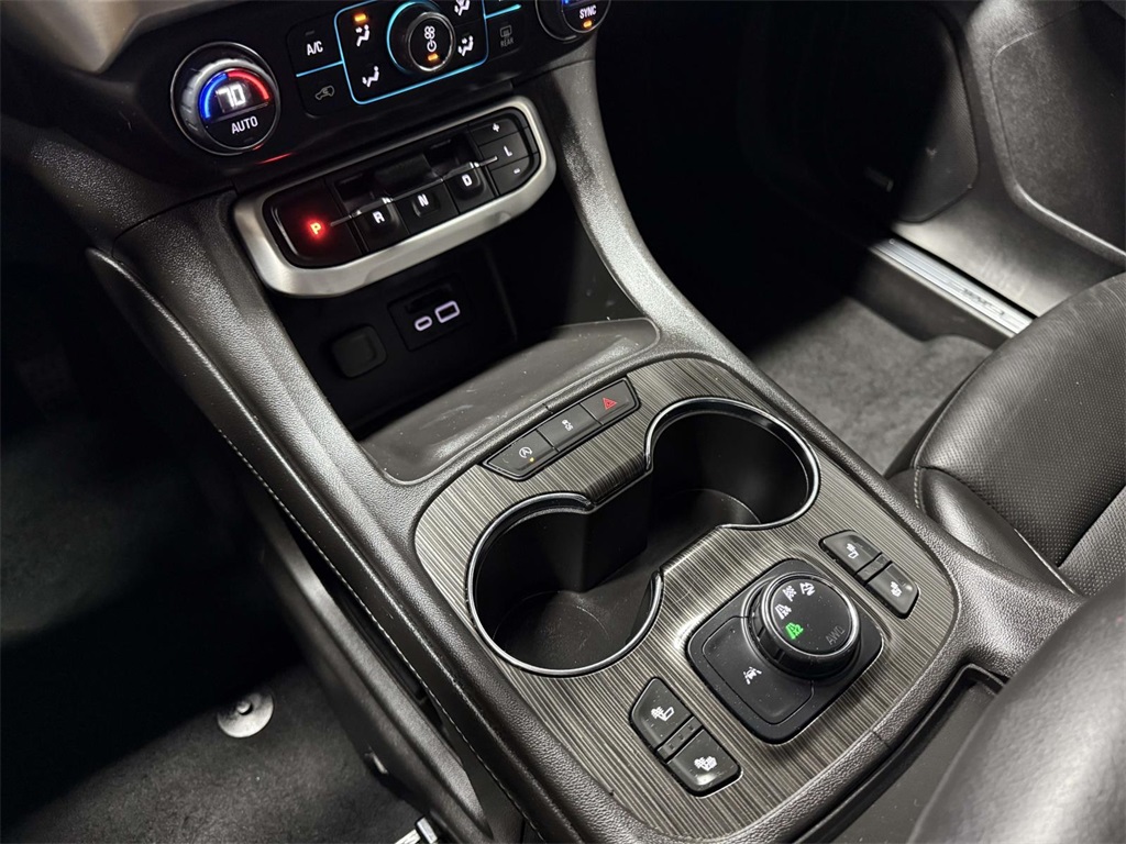 2023 Gmc Acadia SLT photo 25