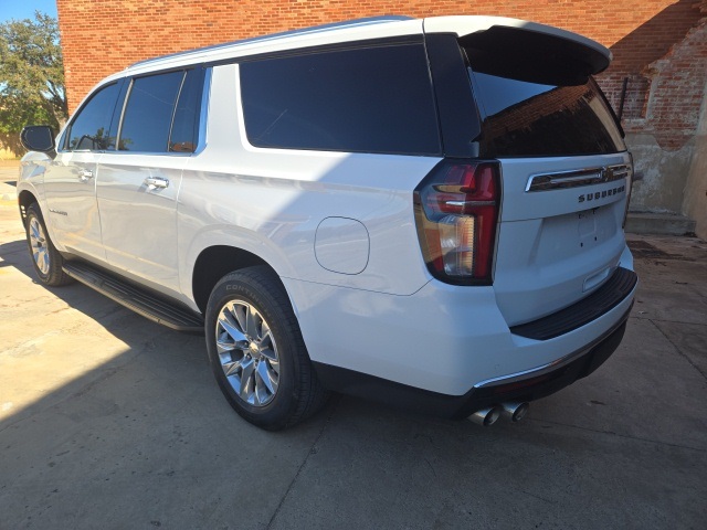 2023 Chevrolet Suburban Premier photo 4