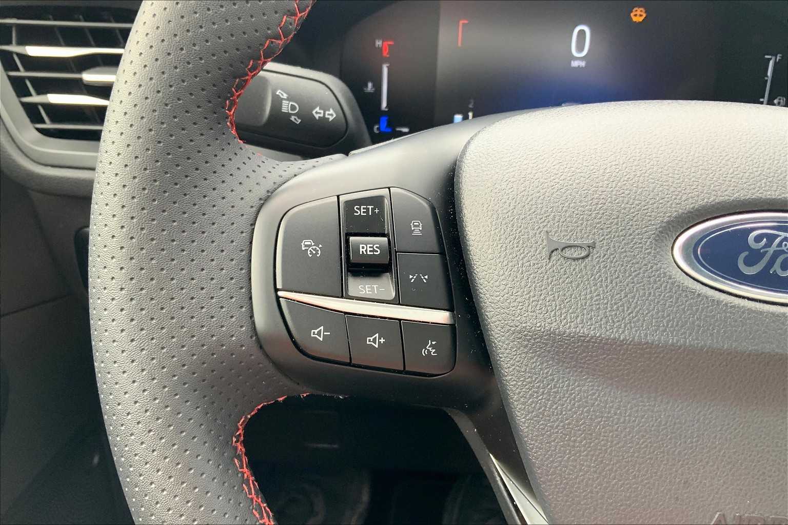 2024 Ford Escape ST-Line photo 21
