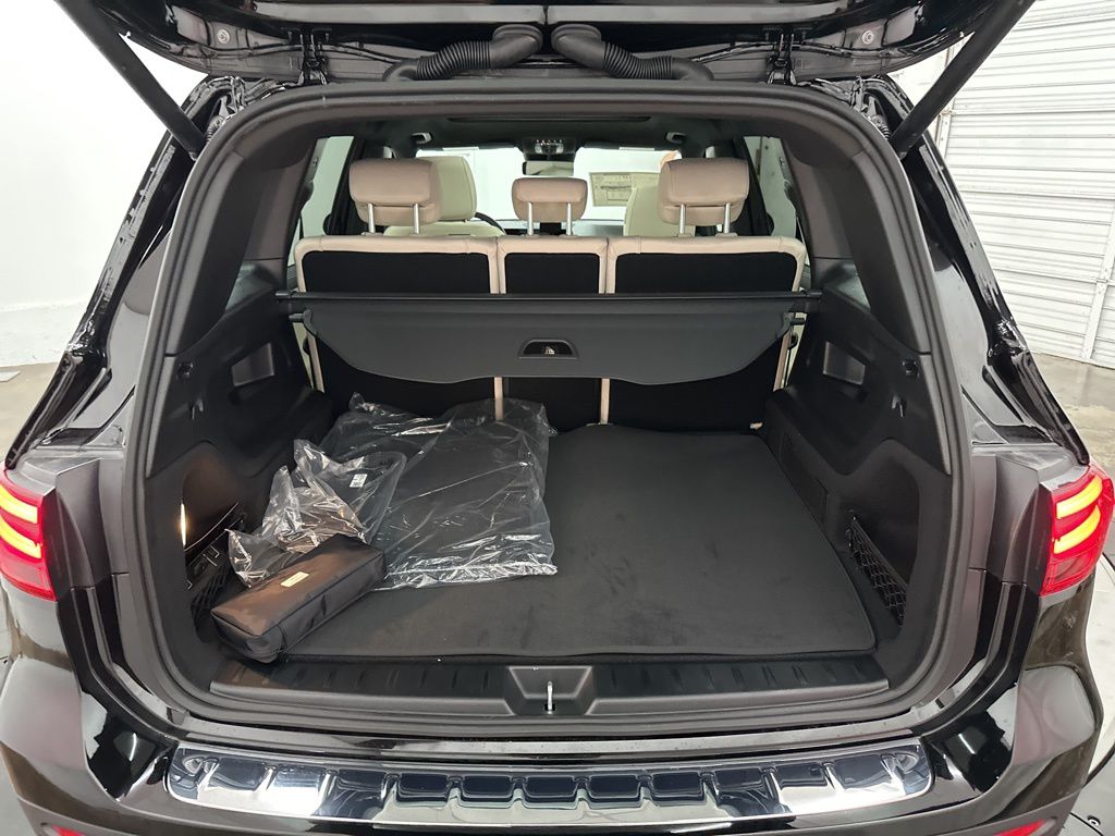 2026 Mercedes Benz GLB 250 4MATIC photo 23