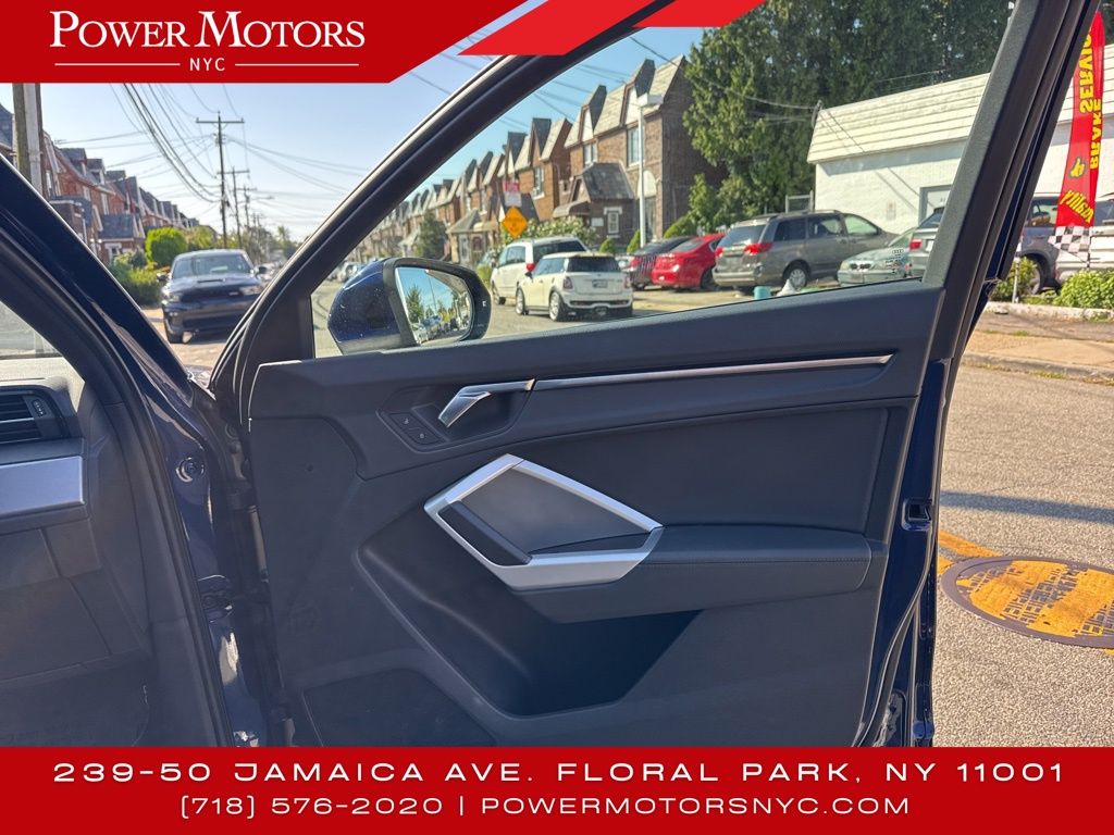 2023 Audi Q3 S line Premium photo 12