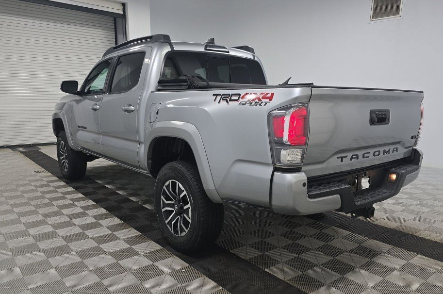 2023 Toyota Tacoma SR5 4x4 photo 4