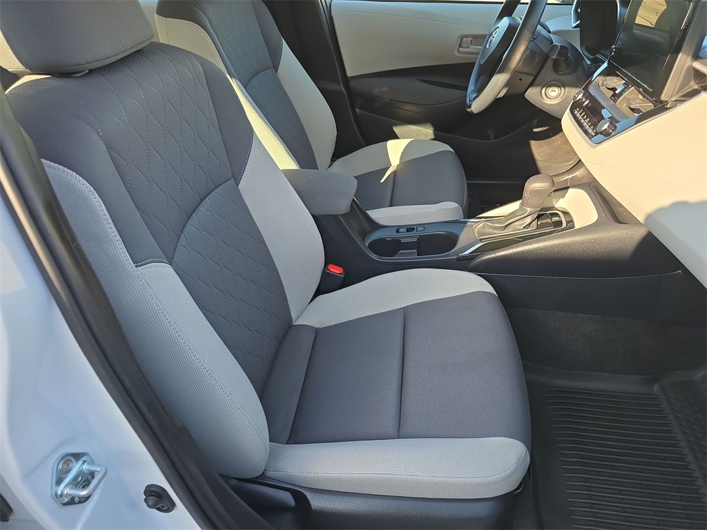 2023 Toyota Corolla LE photo 34