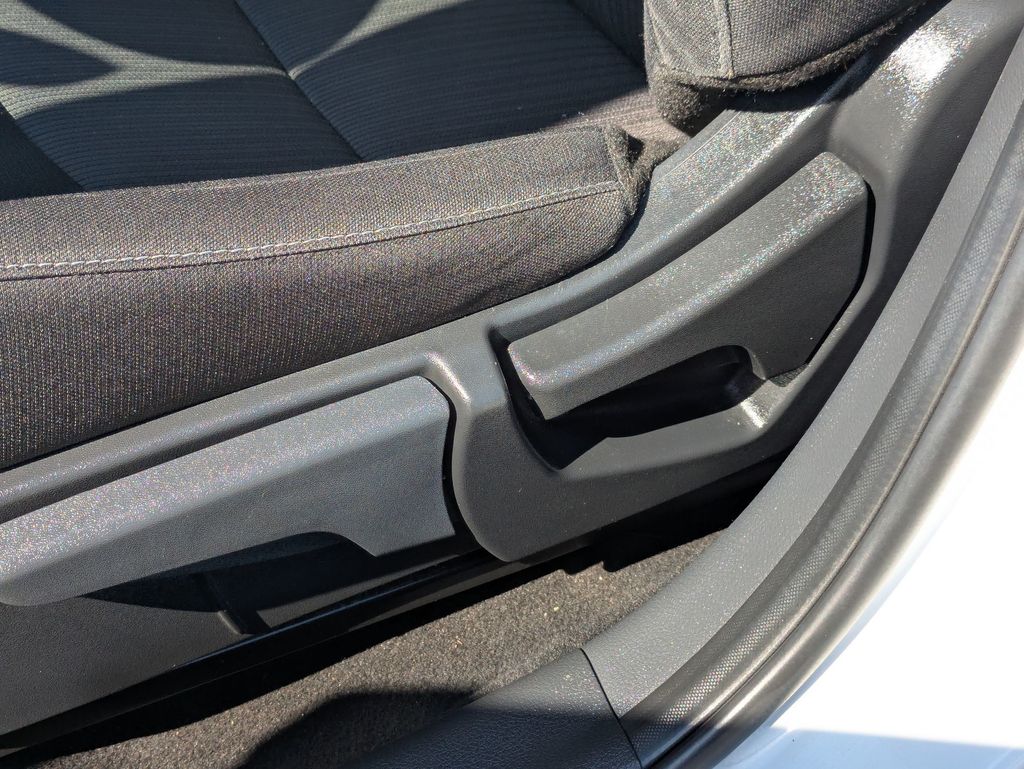 2023 Nissan Sentra SV photo 13