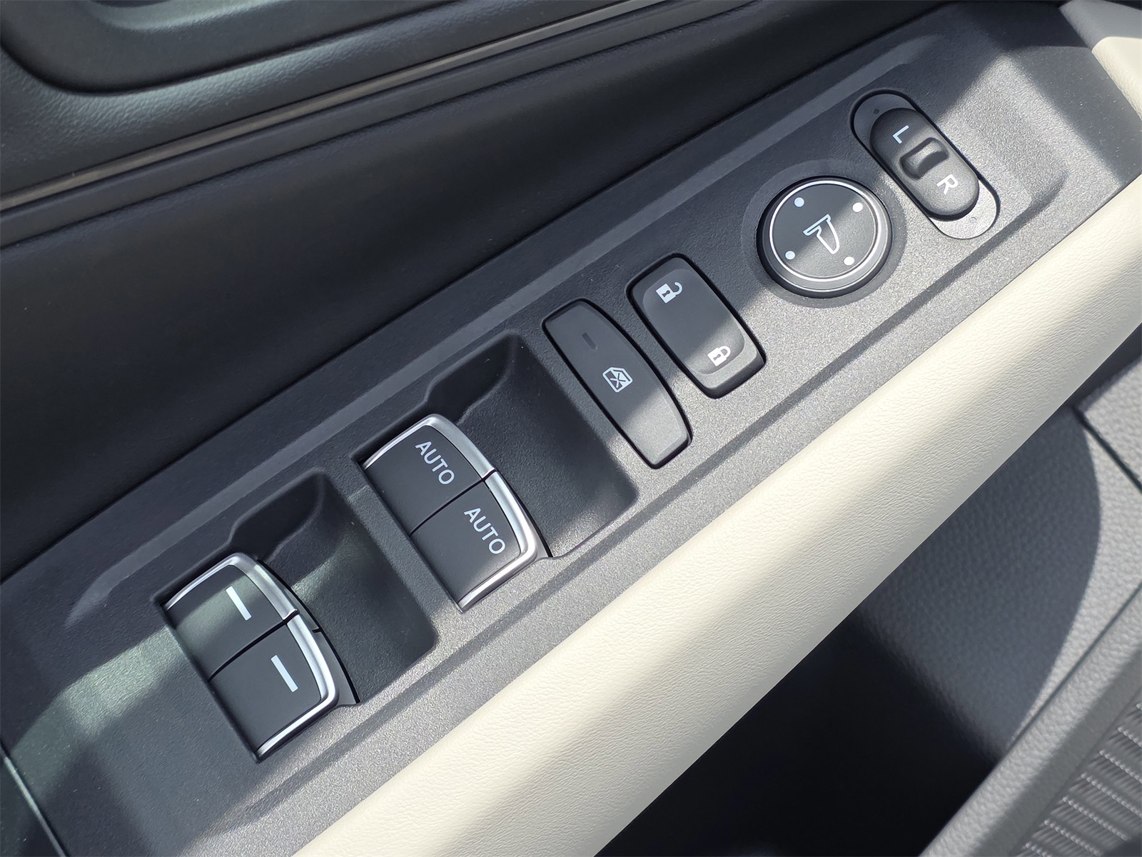 2025 Honda Accord SE photo 18
