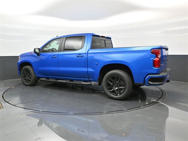 2025 Chevrolet Silverado 1500 RST photo 3