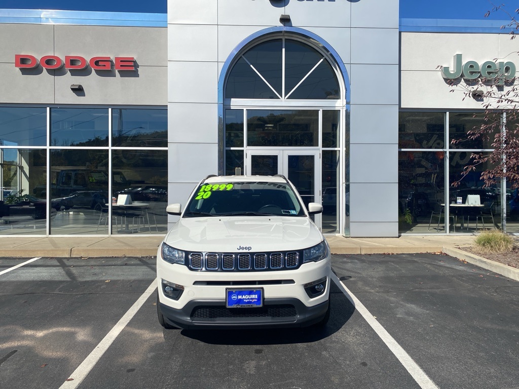 2020 Jeep Compass Latitude photo 2