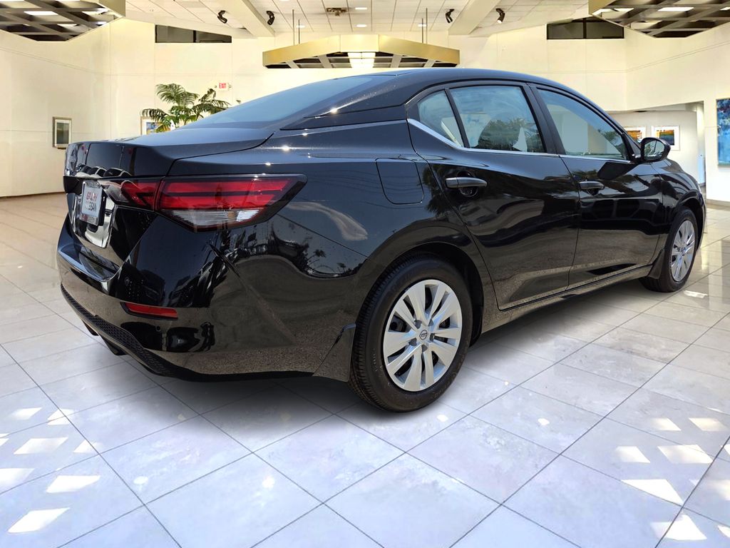 2025 Nissan Sentra S photo 4
