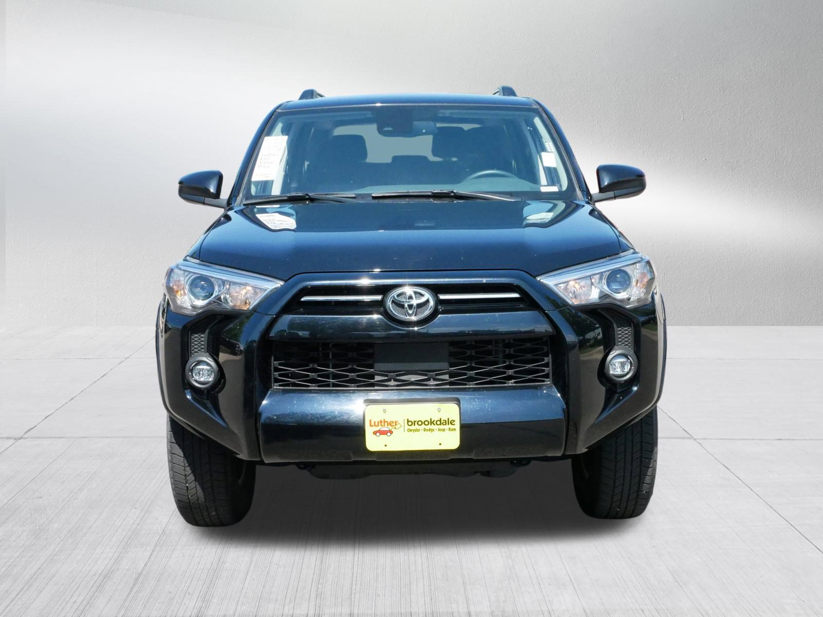2024 Toyota 4Runner SR5 photo 2