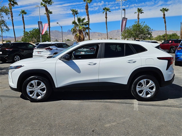 2024 Chevrolet Trax LS photo 15