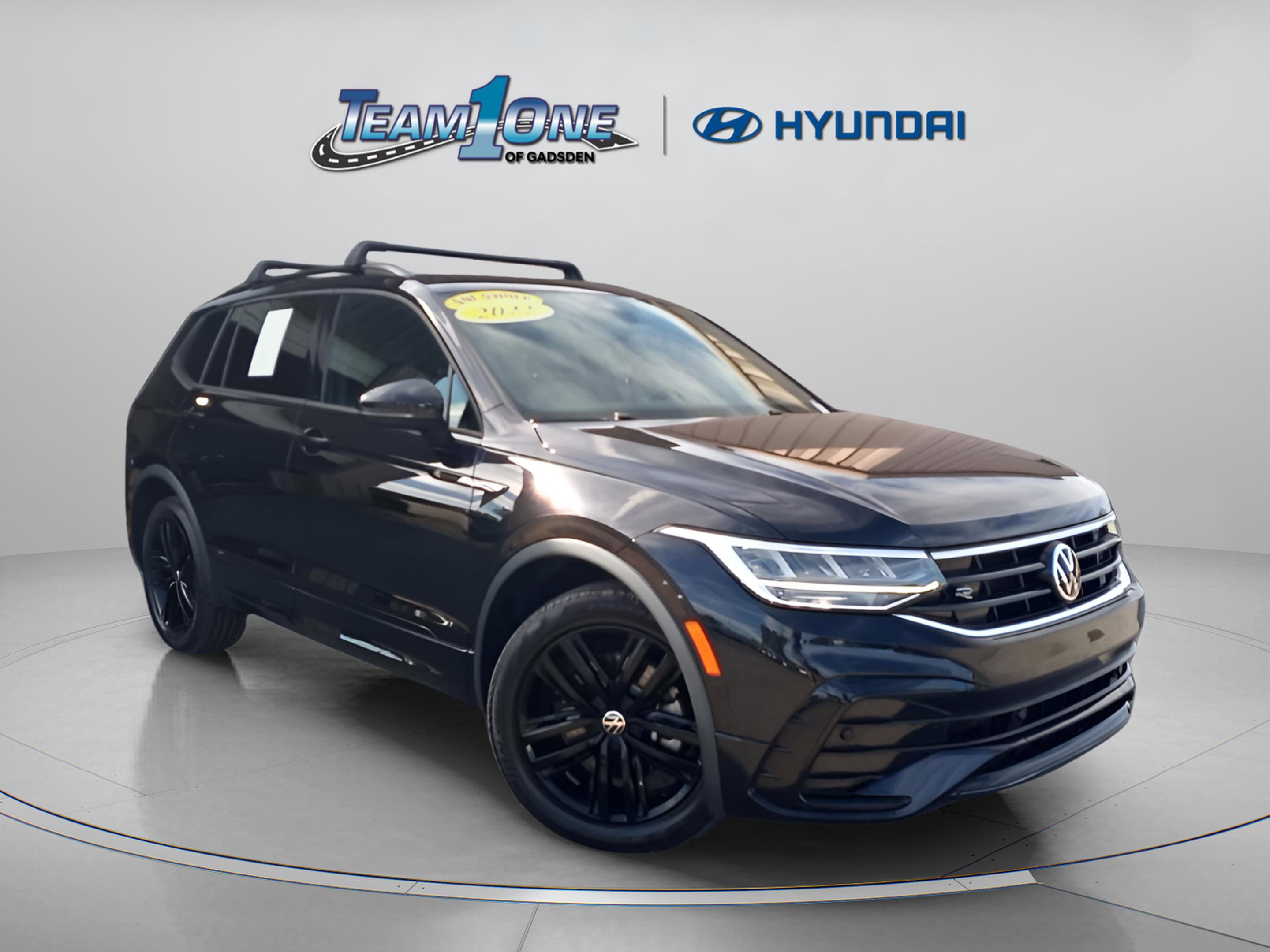 2022 Volkswagen Tiguan SE R-LINE BLACK