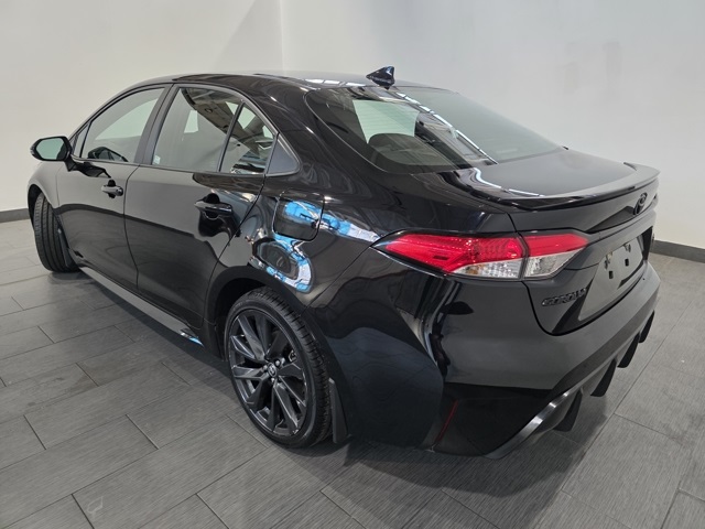 2024 Toyota Corolla SE photo 3