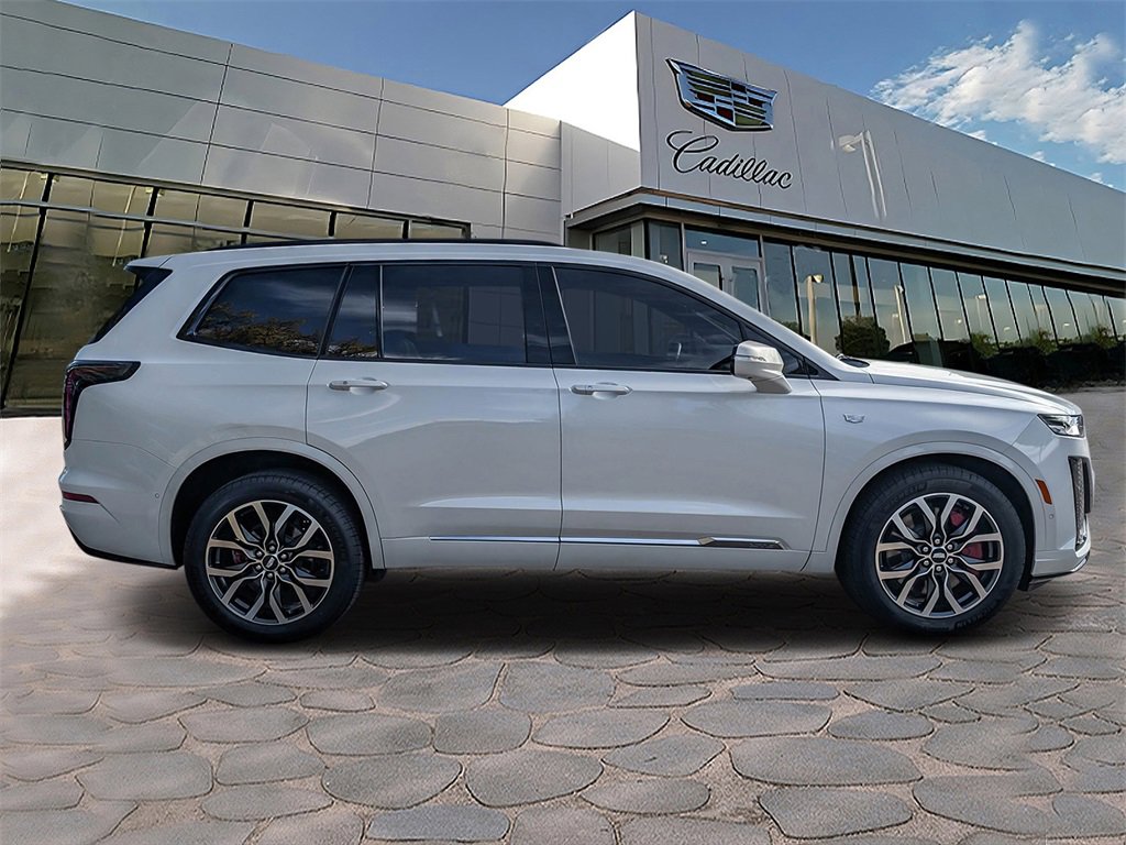 2025 Cadillac XT6 Sport photo 6