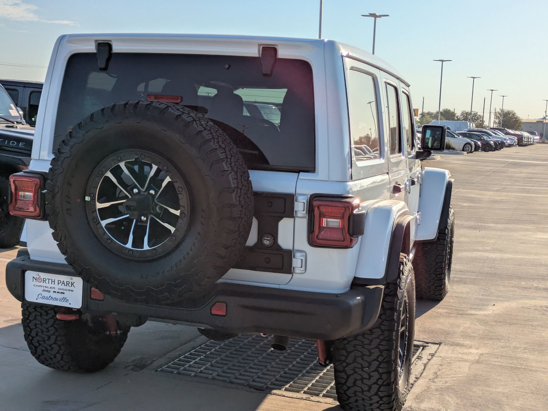 2025 Jeep Wrangler Rubicon X photo 3