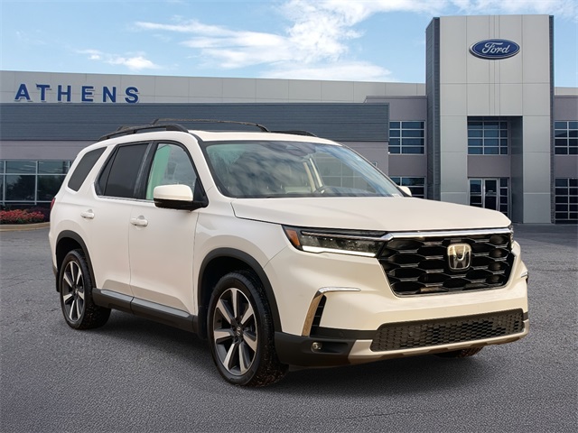 2023 Honda Pilot Touring's photo