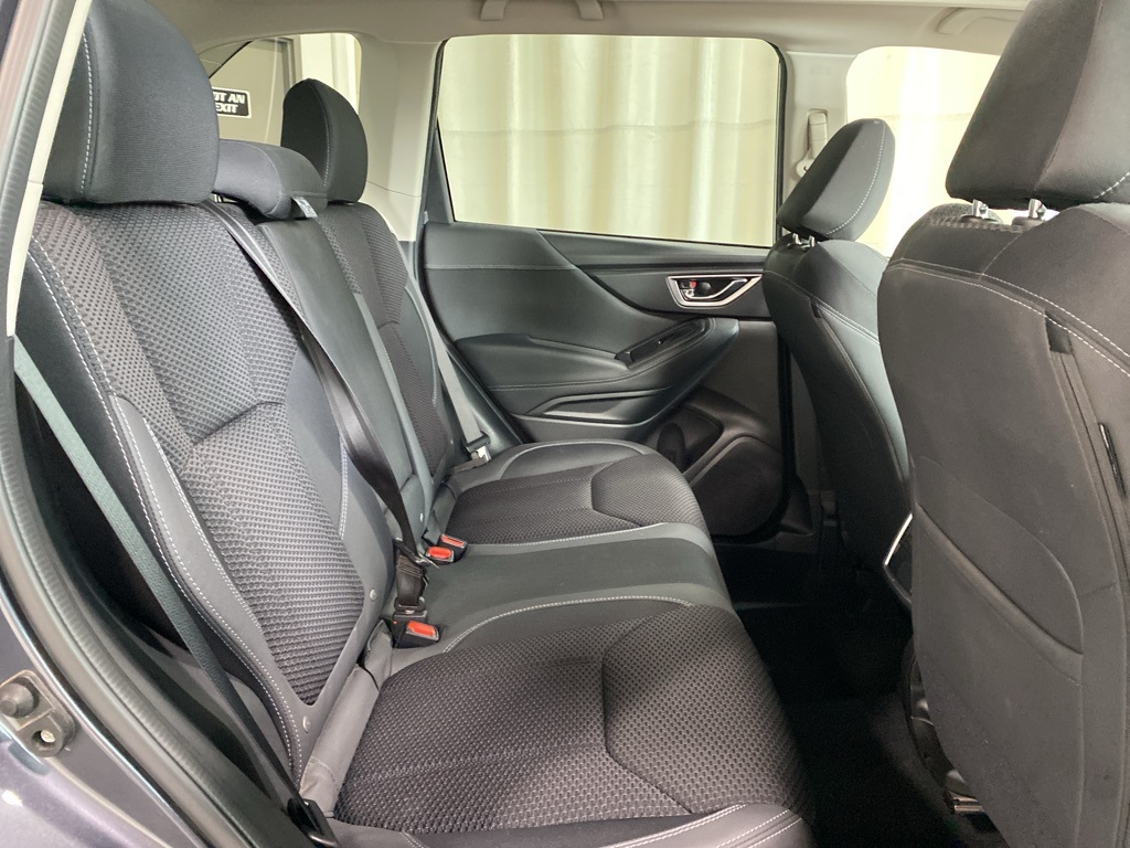 2022 Subaru Forester Premium photo 16