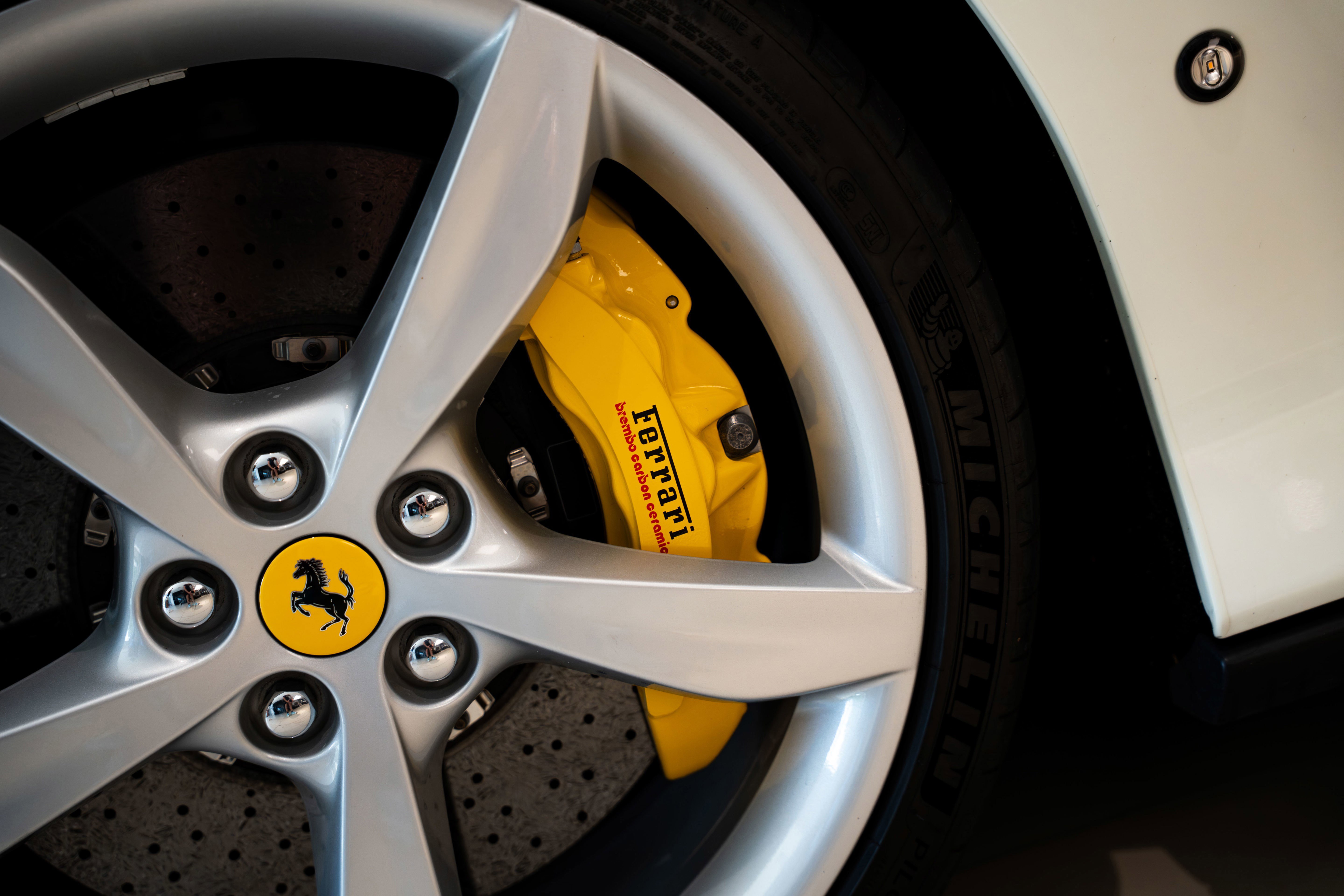 2019 Ferrari Portofino photo 10