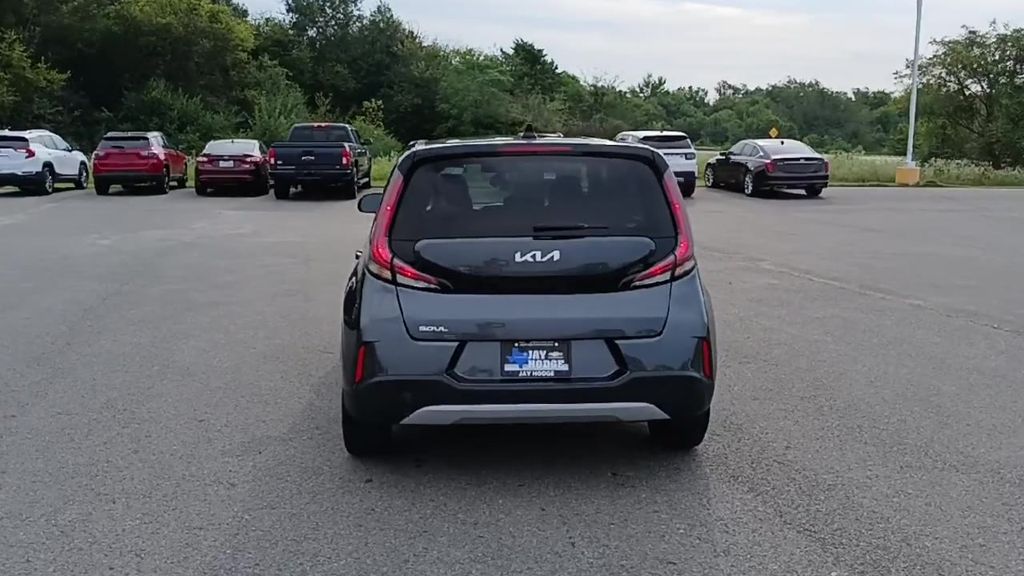 2023 Kia Soul LX photo 6