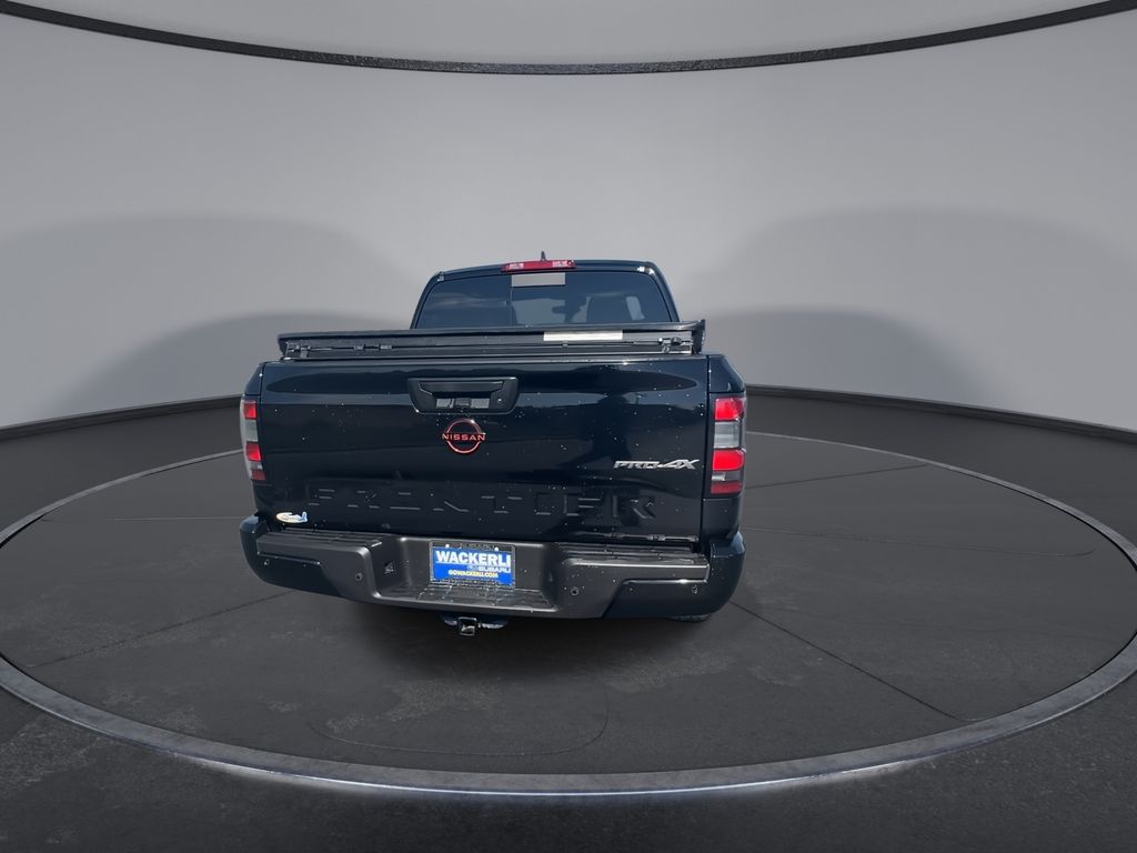 2023 Nissan Frontier PRO-4X photo 2